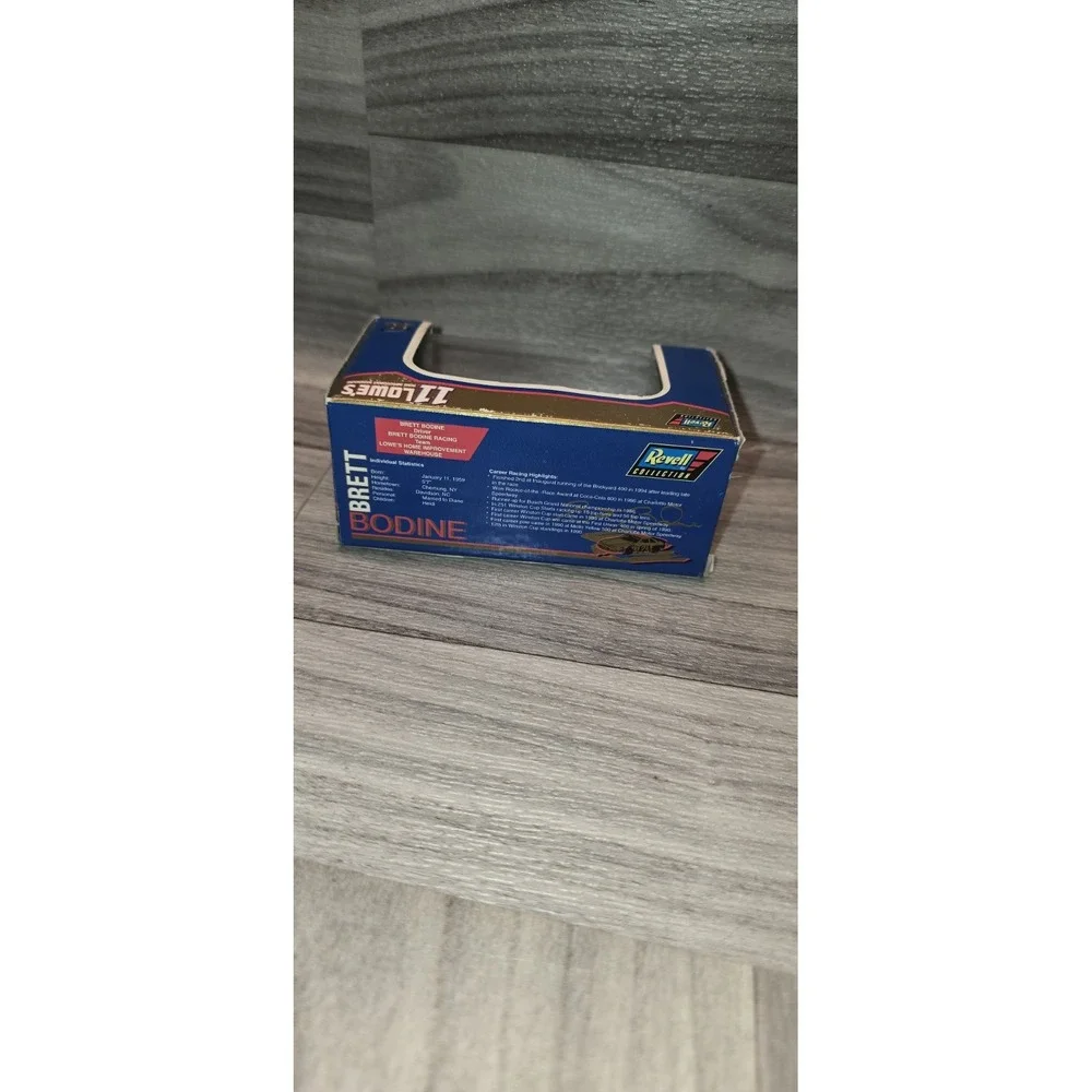 BRETT BODINE #11 LOWE'S GOLD 1996 NASCAR 1/64 REVELL DIECAST CAR 12,528 MADE
